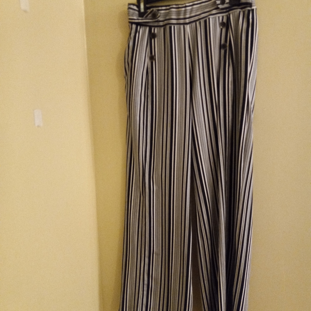Women's black & white wide leg pant